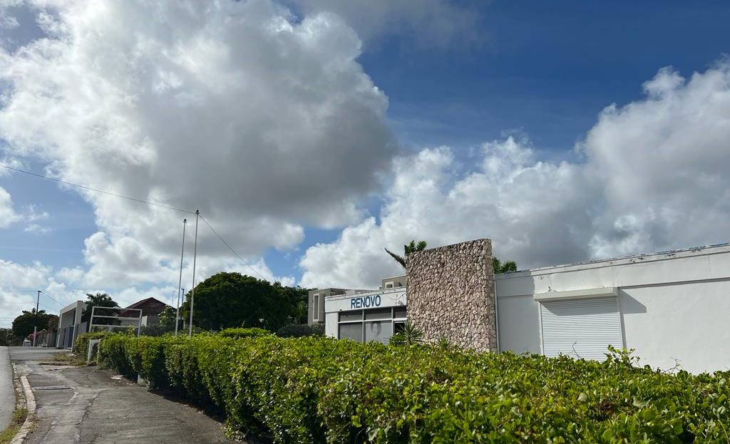 Commercial in Rooi Catochi