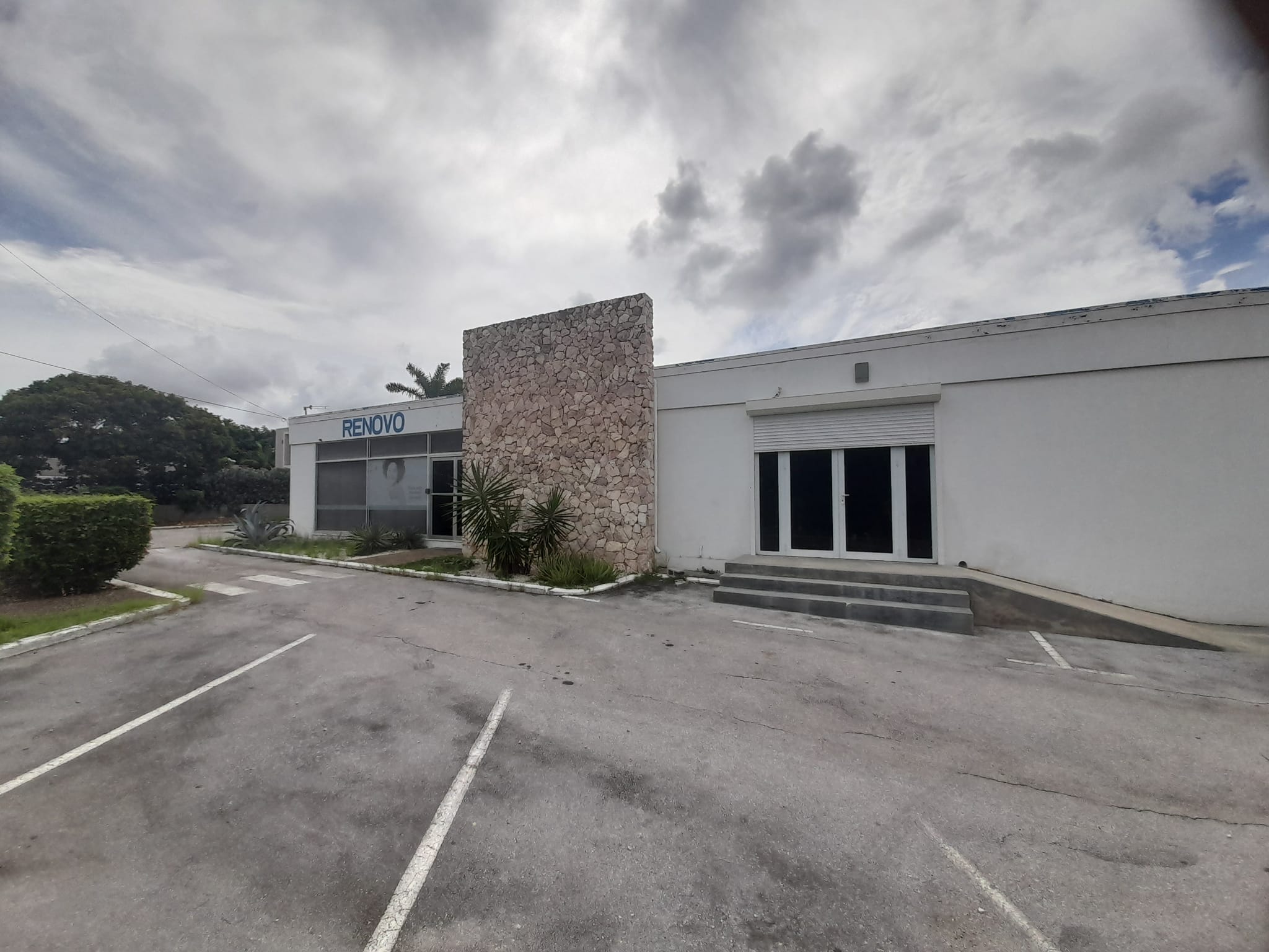 Commercial Building Prime Location Novo Casa Realty