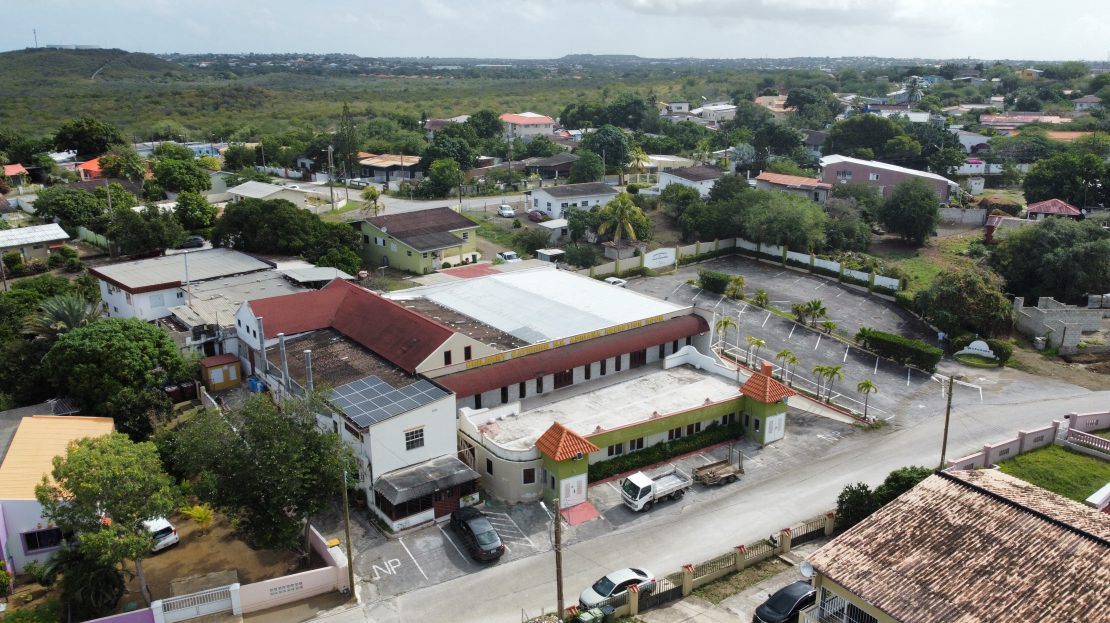 Commercial in Curaçao