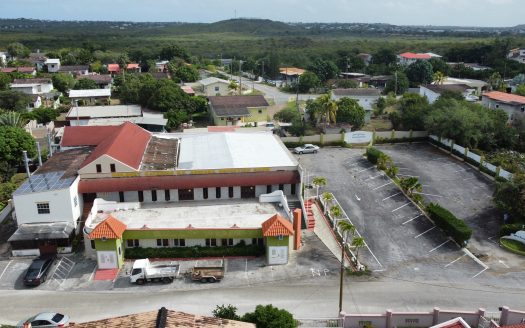 FOR SALE: House + Party Centrum + Parking Lot – All-in-One Opportunity!