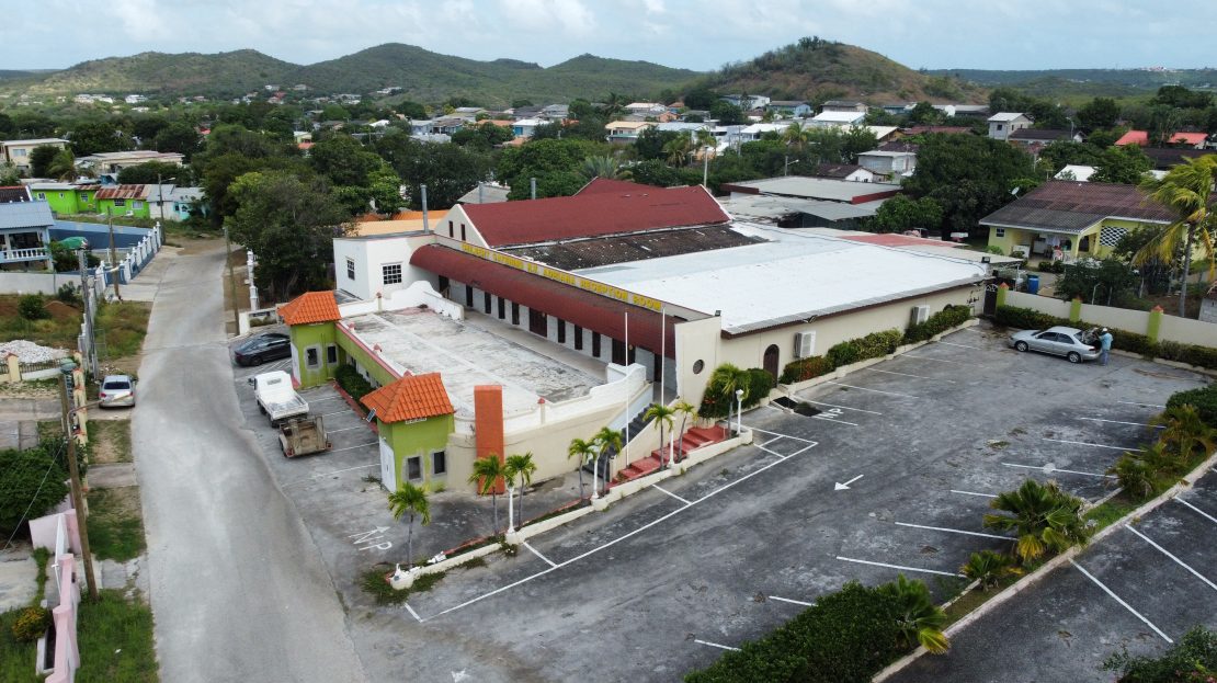 Commercial in Curaçao