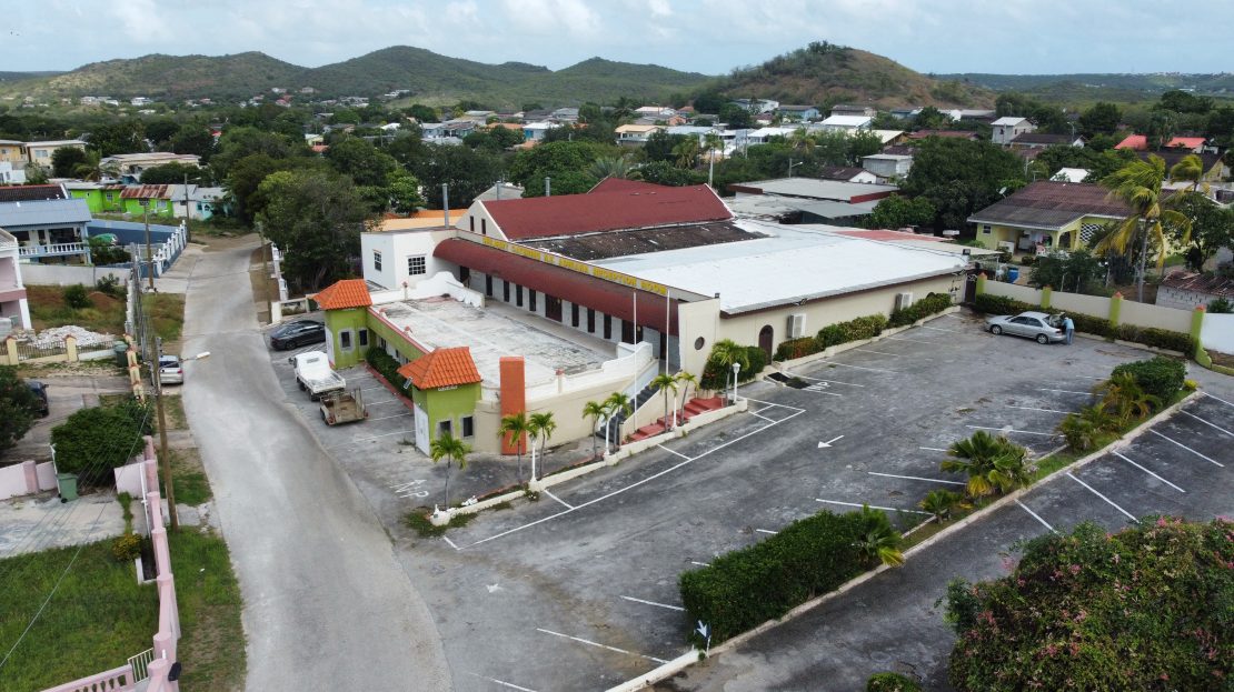 Commercial in Curaçao