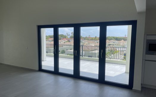 FOR SALE: Breathtaking Top-Floor Penthouse