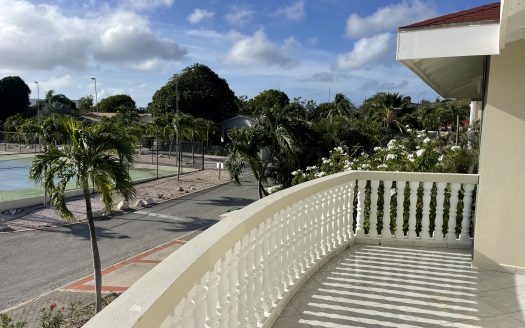 Family Home For Sale in Recompensa Park